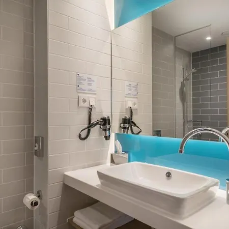 Express - Olympiapark By Ihg Hotel Munich