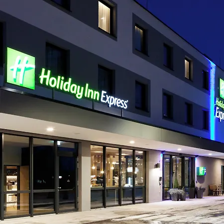 Hotel Express - Olympiapark By Ihg 3*