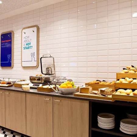 Express - Olympiapark By Ihg Hotel 3*