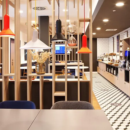 Express - Olympiapark By Ihg 3*