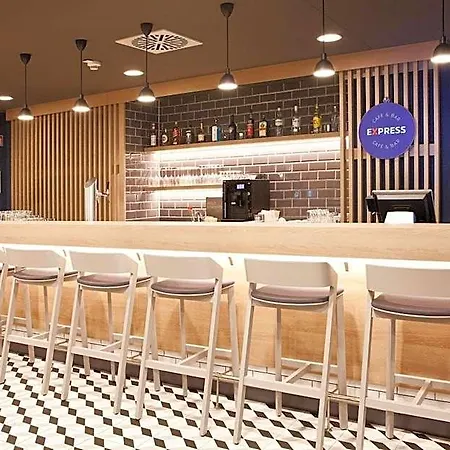 Hotel Express - Olympiapark By Ihg 3*
