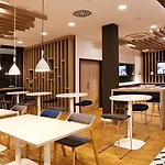 מלון Express - Olympiapark By Ihg