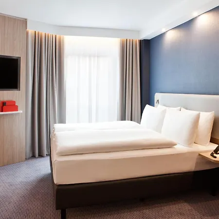Express - Olympiapark By Ihg Szálloda München