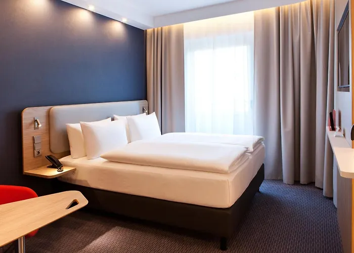 Hotel Express - Olympiapark By Ihg 3*