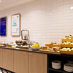 Express - Olympiapark By Ihg מלון 3*